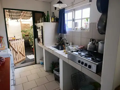 Casa 4 ambientes con 1 baño