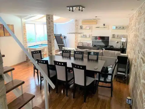 Depto Tipo Casa en Venta de 3 dormitorios