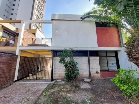 Casa en Alquiler de 4 dormitorios