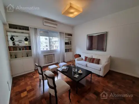 Pacheco de Melo al 2000 entre Junin y Uriburu