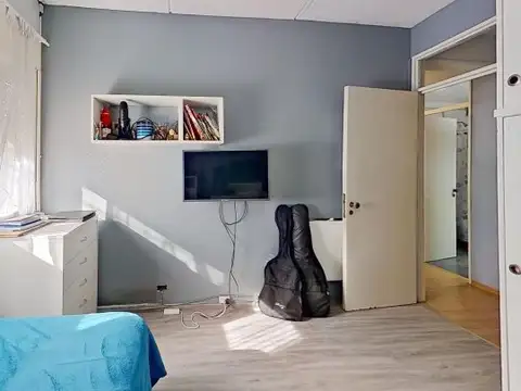 Osvaldo Cruz 3871 Piso 2 A