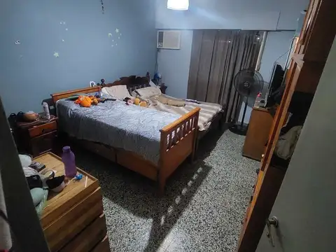 Venta Casa 1 dorm c/cochera, local y  dpto 1 dorm