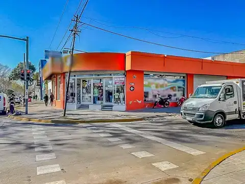 Local comercial con deposito 