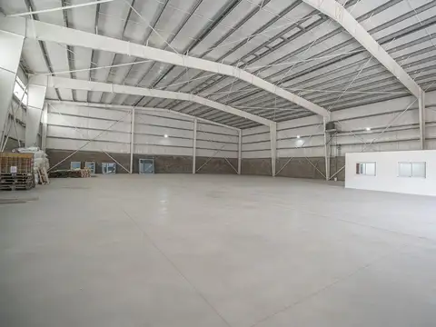 Alquiler Galpón / nave -Polo Industrial Spegazzini