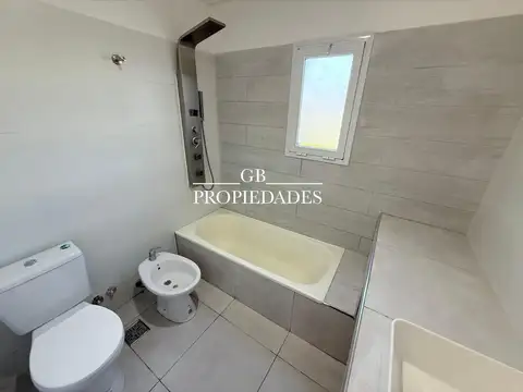 Venta de Casa  4 ambientes en Santa Lucia, Pilar