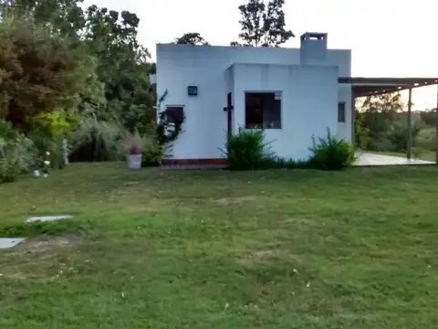 Casa en Alquiler Temporal con 3 cocheras