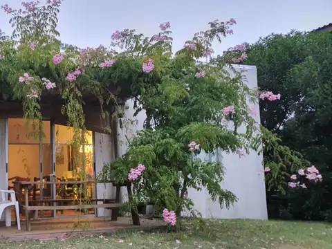Arregui Esquina Rezzano
