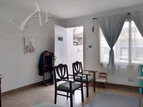 Casa en Alquiler con 1 cochera