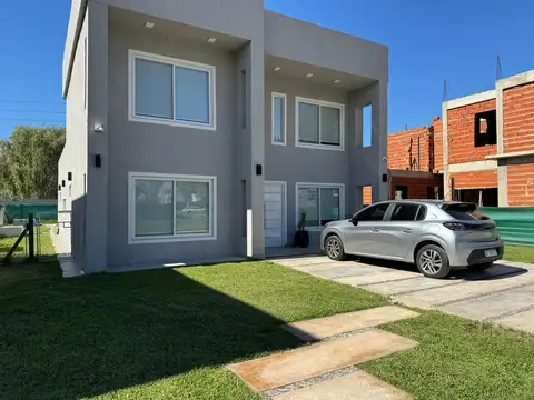 Barrio Cerrado Alvarez del Bosque