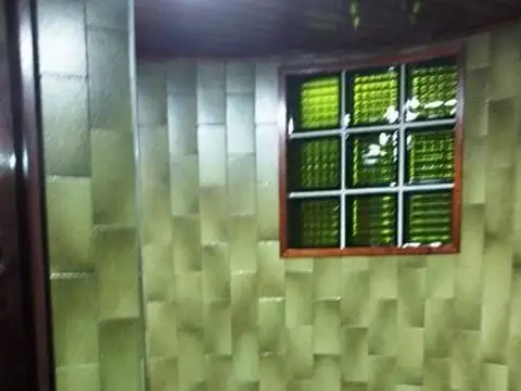 NUEVO VALOR EXCELENTE Casa 4 Amb. 2 Cocheras Jardin