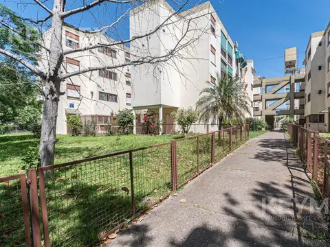 Av. Fernández de la Cruz  al 5700