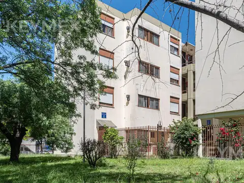 Departamento 5 ambientes con 2 baños