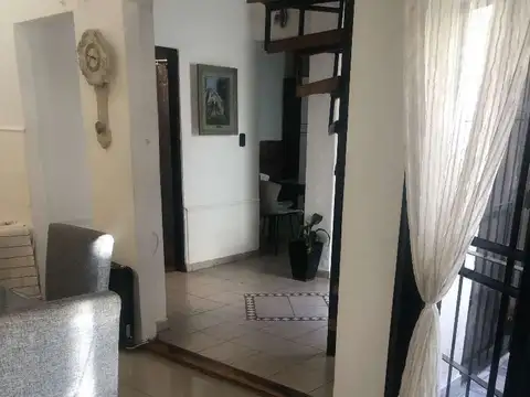 Depto Tipo Casa en Venta con 1 cocheras