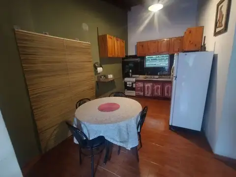Casa 3 ambientes con 2 baños