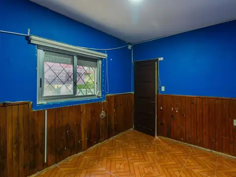 Casa 3 ambientes con 1 baño