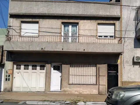 Dpto 3 Ambientes tipo casa en Valentín Alsina, Lanús! Con patio y terraza!
