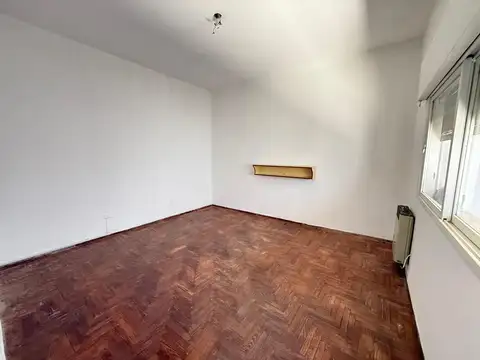 Depto Tipo Casa en Alquiler 50 años