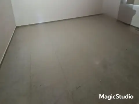 Casa en Alquiler con 1 cochera