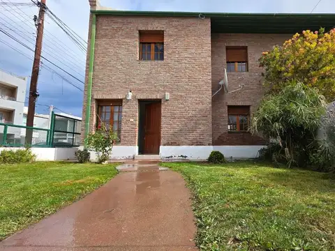 ALQUILER DÚPLEX 3 DORMITORIOS BARRIO ROCA