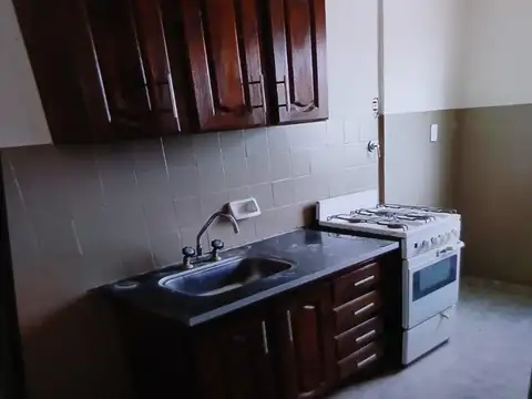 Departamento 4 ambientes con 1 baño
