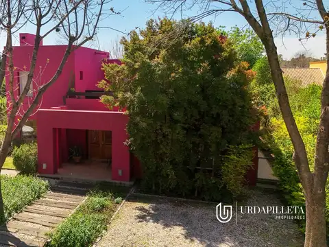 Casa 6 ambientes con 3 baños