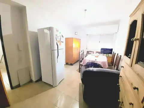 Lavalle 1700 , Piso 1