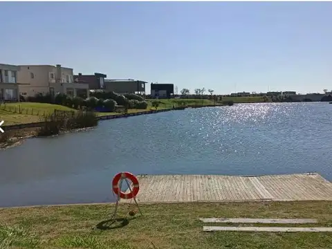 Venta Lote interno en Araucarias, Puertos del Lago, con orientación noroeste