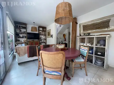 MUY LINDO TRIPLEX ALQUILER TEMPORAL  - LA COLINA DE LA HORQUETA - LA HORQUETA
