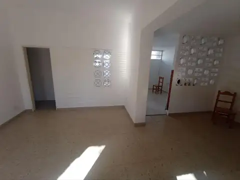 Casa en Alquiler en La Plata, $ 900.000