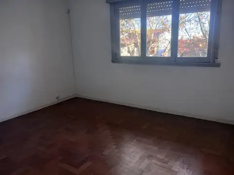 Departamento en Venta en Villa Adelina, USD 110.000