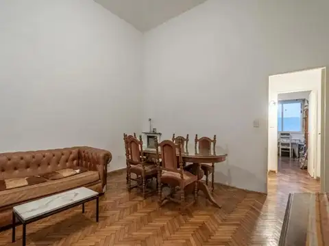 VENTA DE TRES AMB EN RECOLETA EN PB IMPECAB ESTADO LUMINOSO!