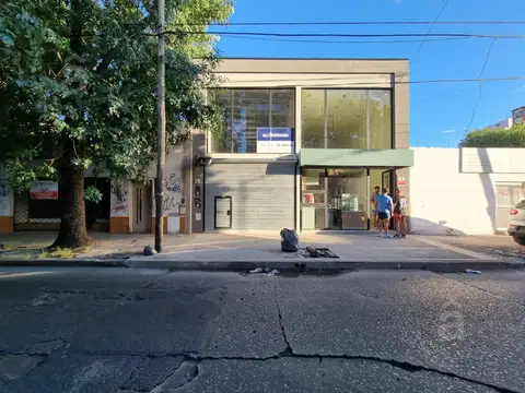 Local a Estrenar en Alquiler en Villa Ballester - Doble Altura