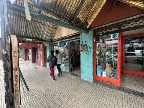 Local en Venta en Valentín Alsina, USD 270.000