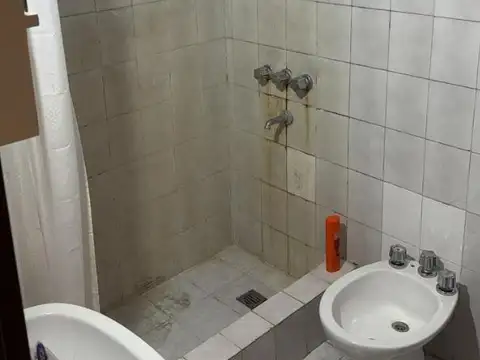 Departamento en Alquiler con 1 cochera