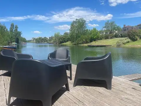 Casa en Alquiler de 3 dormitorios