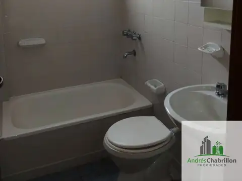 Departamento 5 ambientes con 2 baños