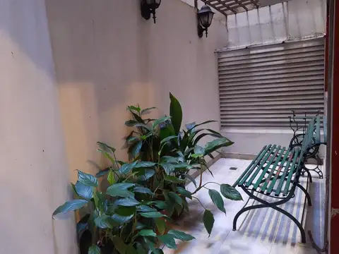 Paraguay 4100, Piso 1