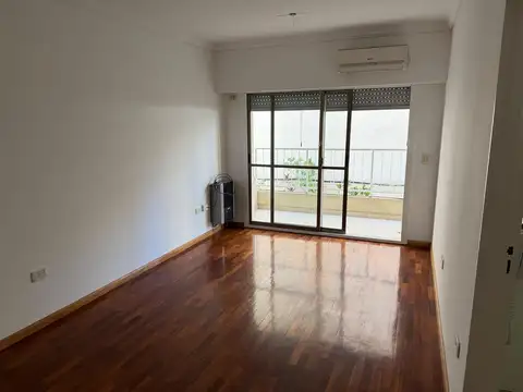 Alquiler espectacular 2 ambientes a metros de Av. Rivadavia