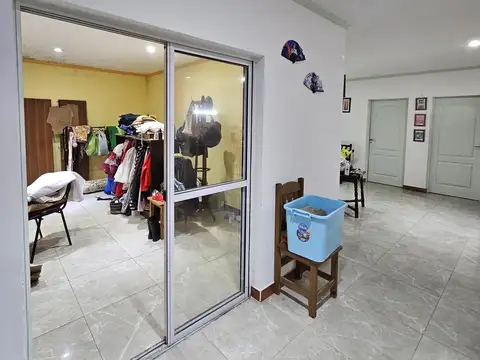 Casa 3 ambientes con 1 baño