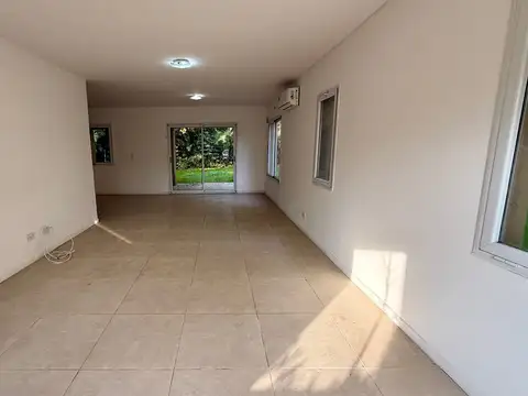 Mariano Acosta 2900