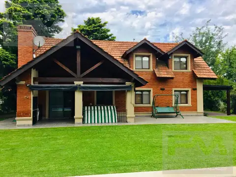 Casa en Alquiler de 4 dormitorios