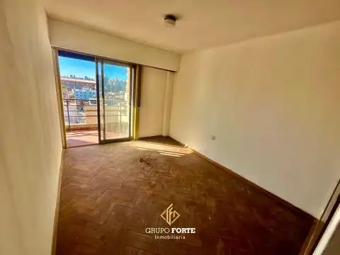 Departamento en Venta en Alberdi, USD 63.000