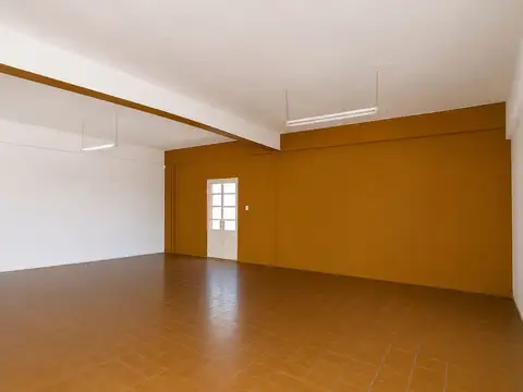 Local en Venta 66 años