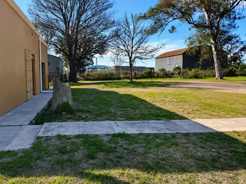VENTA / LOCAL/CASA /TERRENO/ COLONIA BOSSI