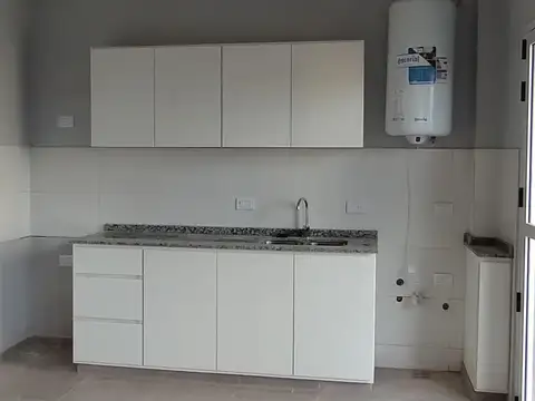 Departamento en Alquiler en Jesús Nazareno, $ 700.000