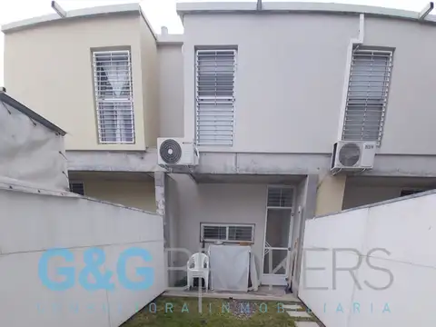 Depto Tipo Casa en Venta con 1 cocheras