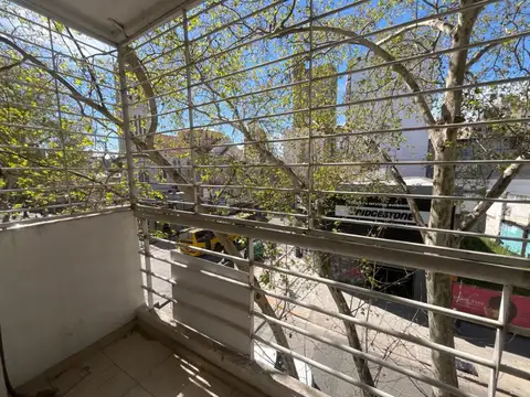 Departamento moderno, luminoso. Barrio Loudes. Proximo Bv. Oroño. Santiago 1208 Rosario