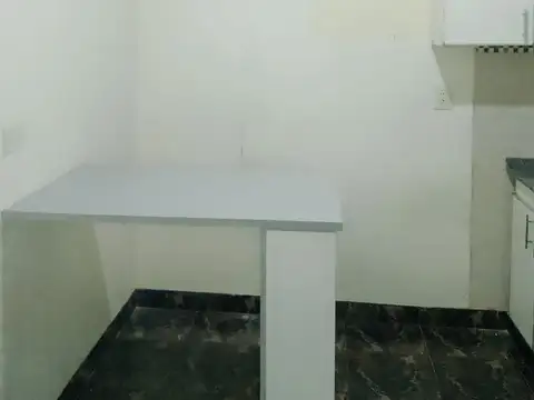 Depto Tipo Casa en Alquiler en Villa Lynch, $ 750.000
