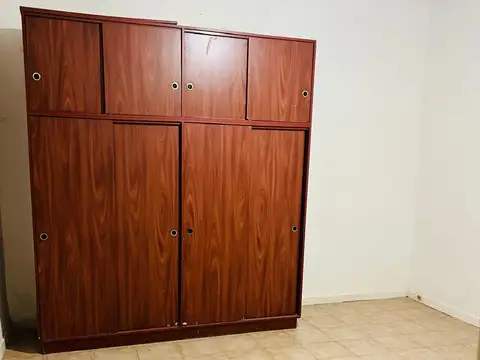 Depto Tipo Casa en Alquiler 50 años