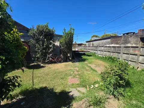 Casa 5 ambientes con 1 baño